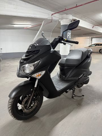 מודעת רכב סאן יאנג ג'וי רייד 200