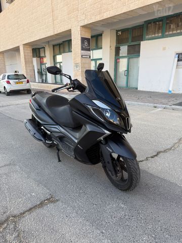 מודעת רכב קימקו דאון-טאון 350