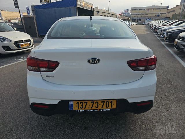 מודעת רכב קיה ריו 2