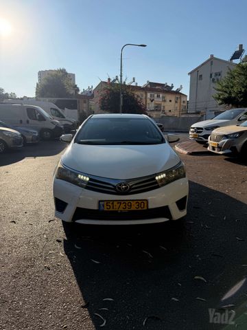 מודעת רכב טויוטה קורולה