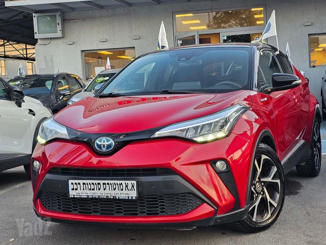 מודעת רכב טויוטה C-HR