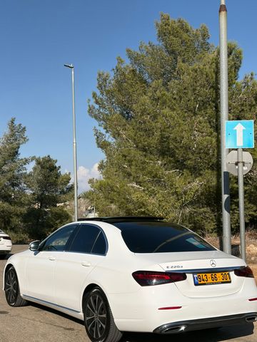 מודעת רכב מרצדס-בנץ E-class 2