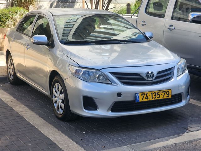 מודעת רכב טויוטה קורולה