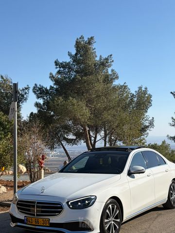 מודעת רכב מרצדס-בנץ E-class 1