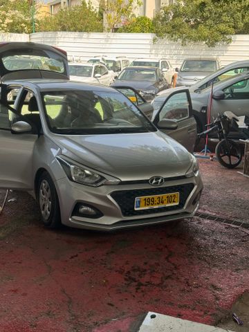 מודעת רכב יונדאי i20