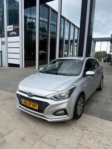 מודעת רכב יונדאי i20