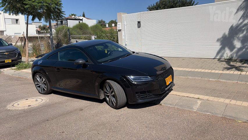 מודעת רכב אאודי TT