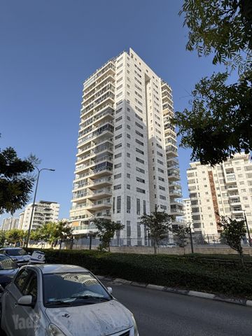 אלמוג 6