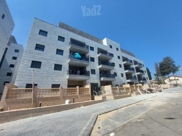 הרב משה צבי נריה 4