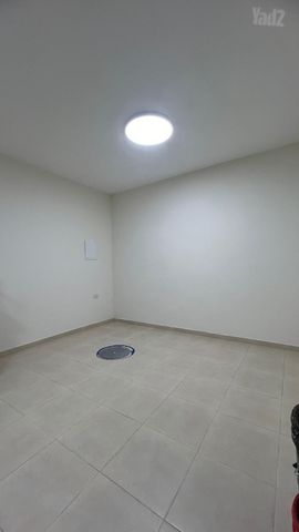 לוטוס 2