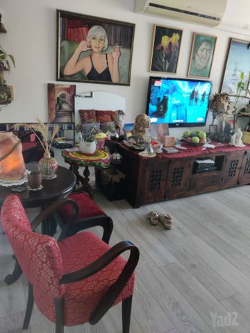 החרצית 7