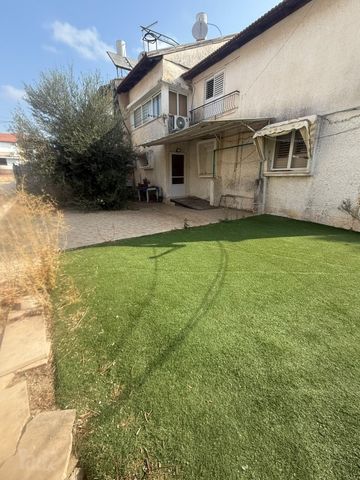 דירת גן, כפר סבא