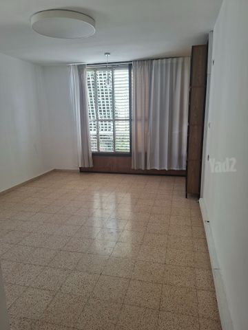 דירה, פתח תקווה