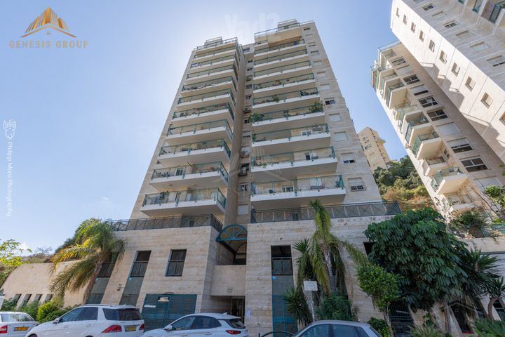 הבישוף חג'אר 