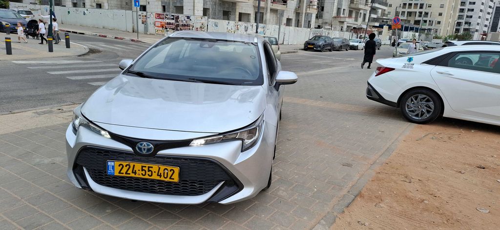מודעת רכב טויוטה קורולה