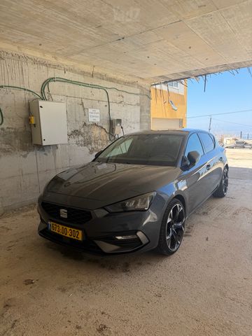 מודעת רכב סיאט לאון