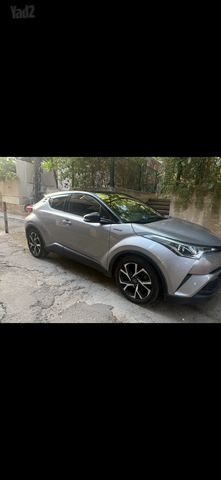 מודעת רכב טויוטה C-HR