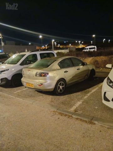 מודעת רכב מאזדה 3