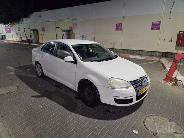 מודעת רכב פולקסווגן ג'טה