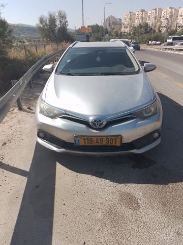 מודעת רכב טויוטה אוריס