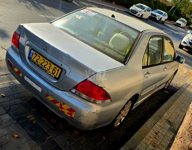 מודעת רכב מיצובישי לנסר