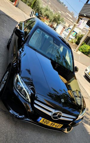 מודעת רכב מרצדס-בנץ C-class