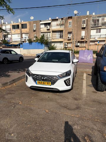 מודעת רכב יונדאי איוניק