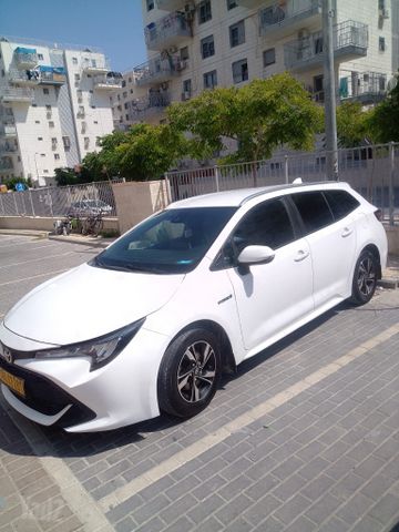 מודעת רכב טויוטה קורולה