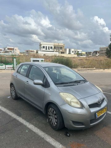 מודעת רכב טויוטה יאריס