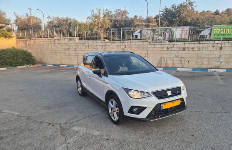 מודעת רכב סיאט ארונה