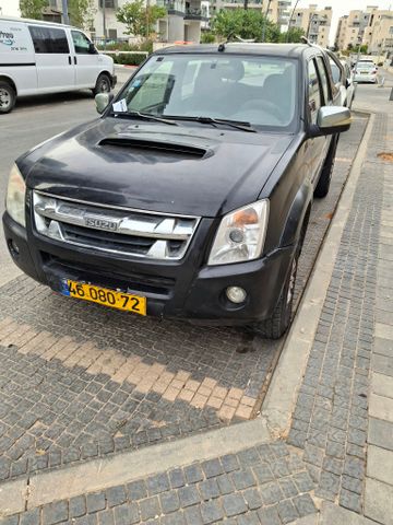 מודעת רכב איסוזו די-מקס