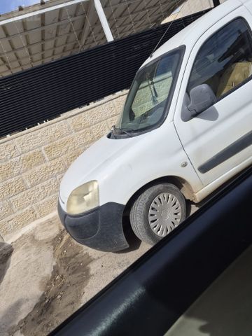 מודעת רכב סיטרואן ברלינגו
