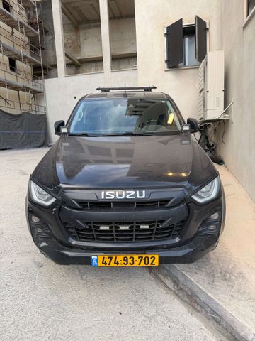 מודעת רכב איסוזו די-מקס