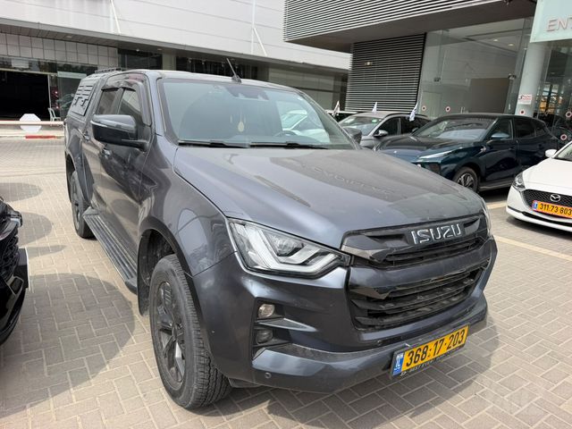 מודעת רכב איסוזו די-מקס