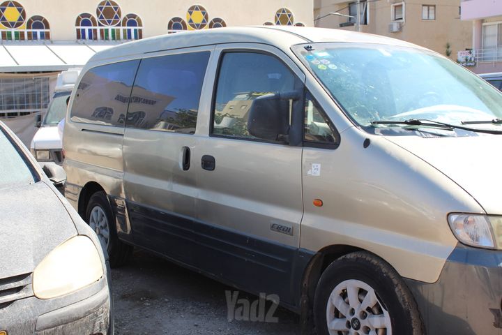 מודעת רכב יונדאי H-1 / i800