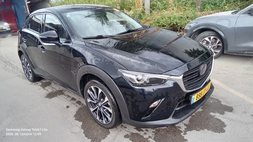 מודעת רכב מאזדה CX-3