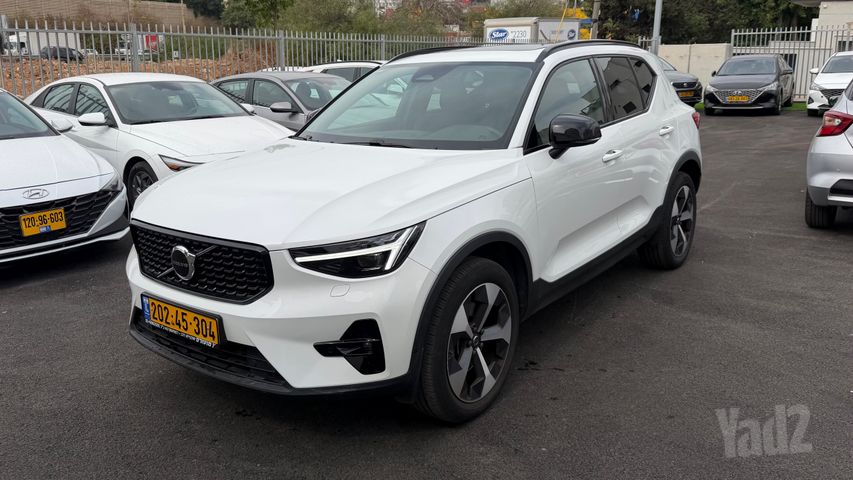 מודעת רכב וולוו XC40