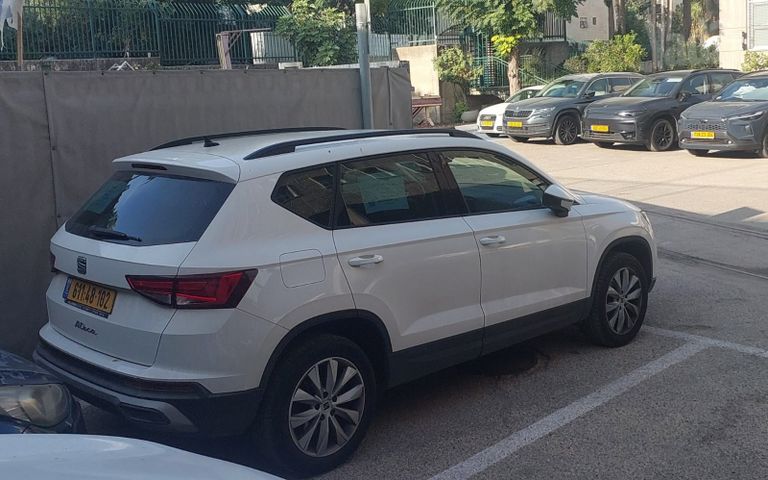 מודעת רכב סיאט אטקה