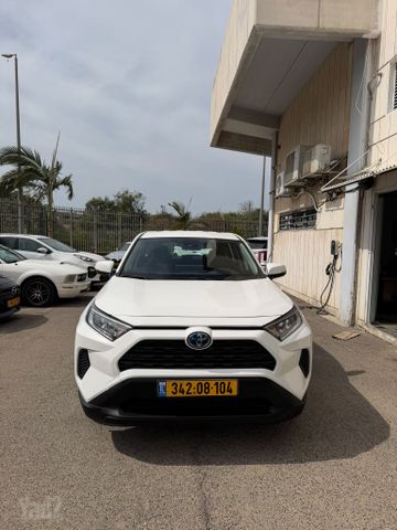 מודעת רכב טויוטה RAV4