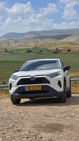 מודעת רכב טויוטה RAV4