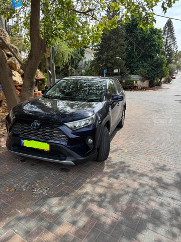 מודעת רכב טויוטה RAV4