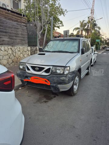 מודעת רכב ניסאן טראנו