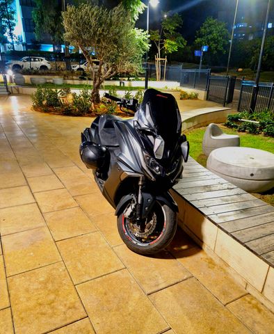 מודעת רכב קימקו AK 550