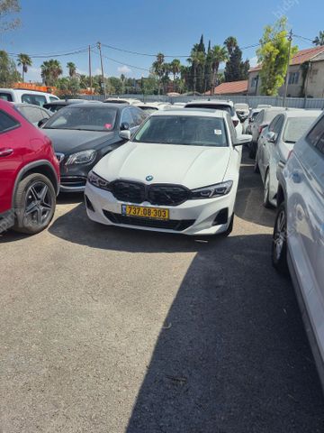 מודעת רכב ב מ וו סדרה 3