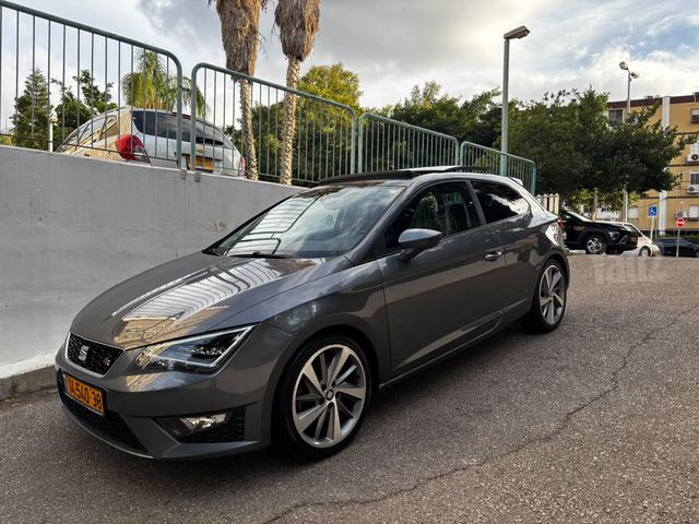 מודעת רכב סיאט לאון