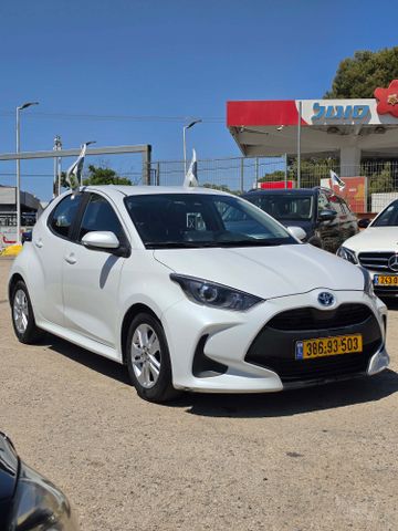 מודעת רכב טויוטה יאריס
