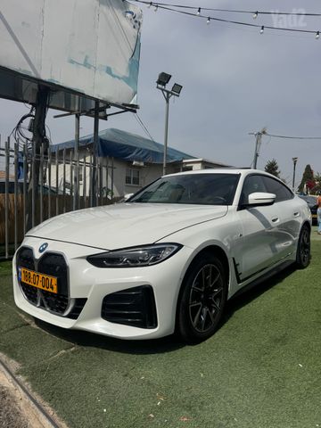 מודעת רכב ב מ וו i4