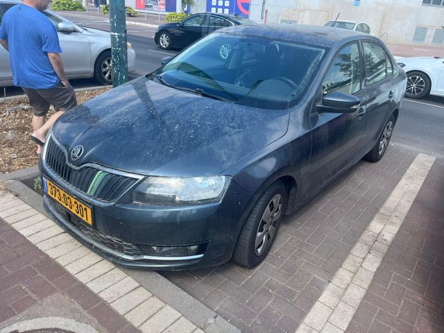 מודעת רכב סקודה ראפיד