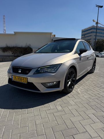 מודעת רכב סיאט לאון