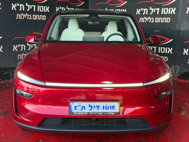 מודעת רכב טסלה מודל Y